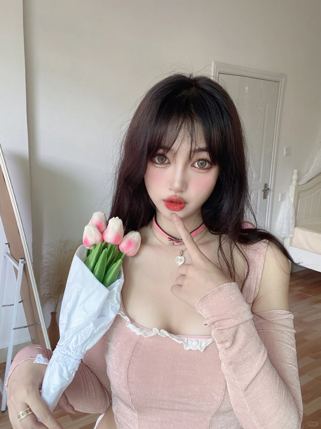 今天的妆容灵感来自baby嫩模妆🌷