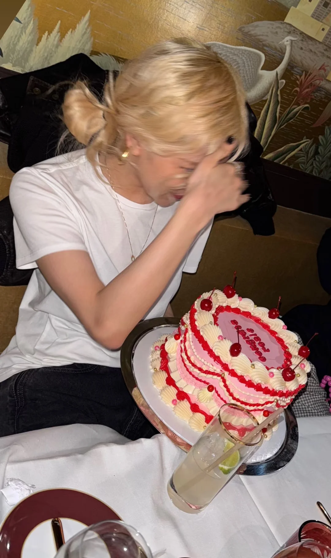 朴彩英太美了