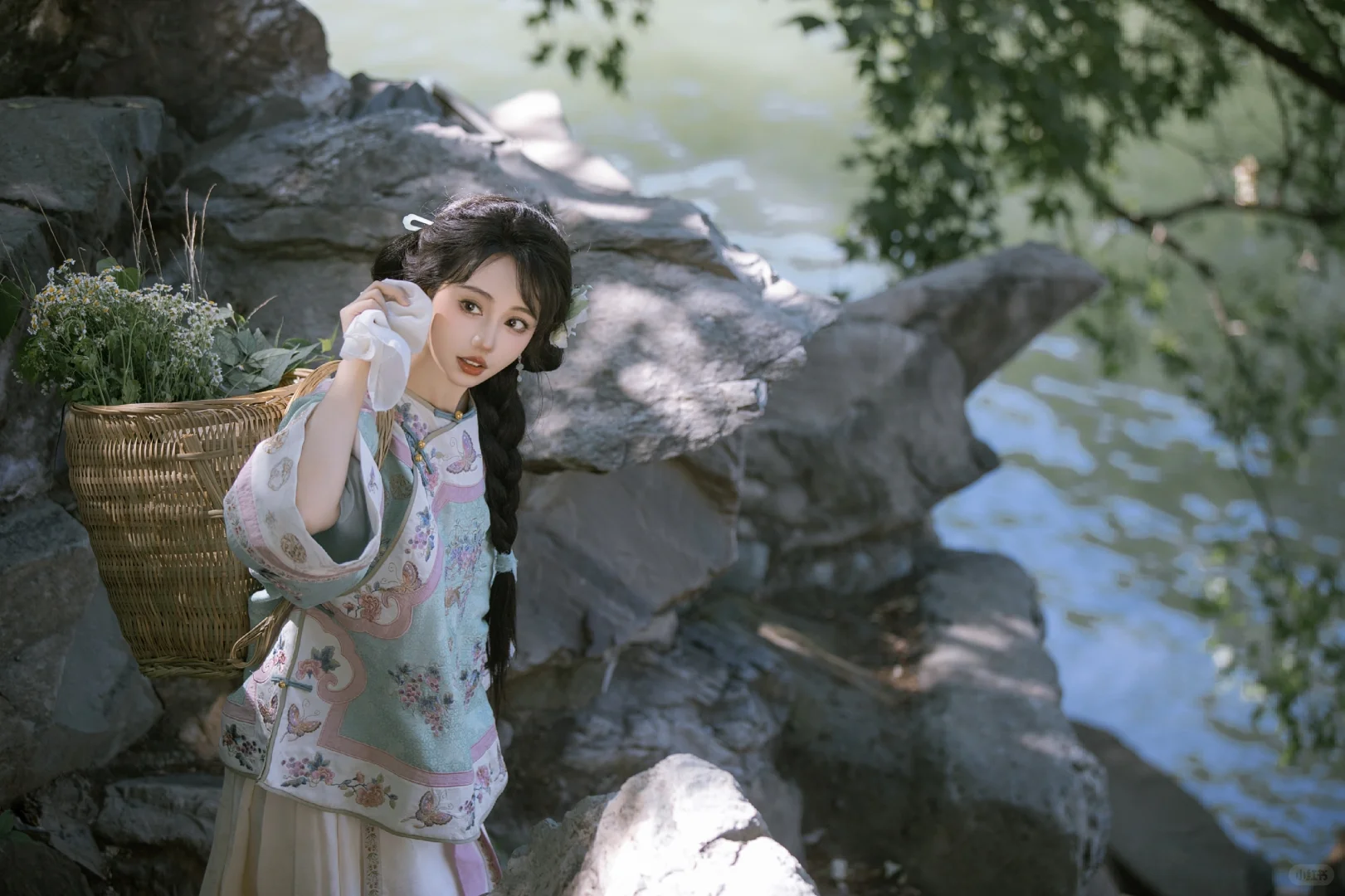 “东方本草”