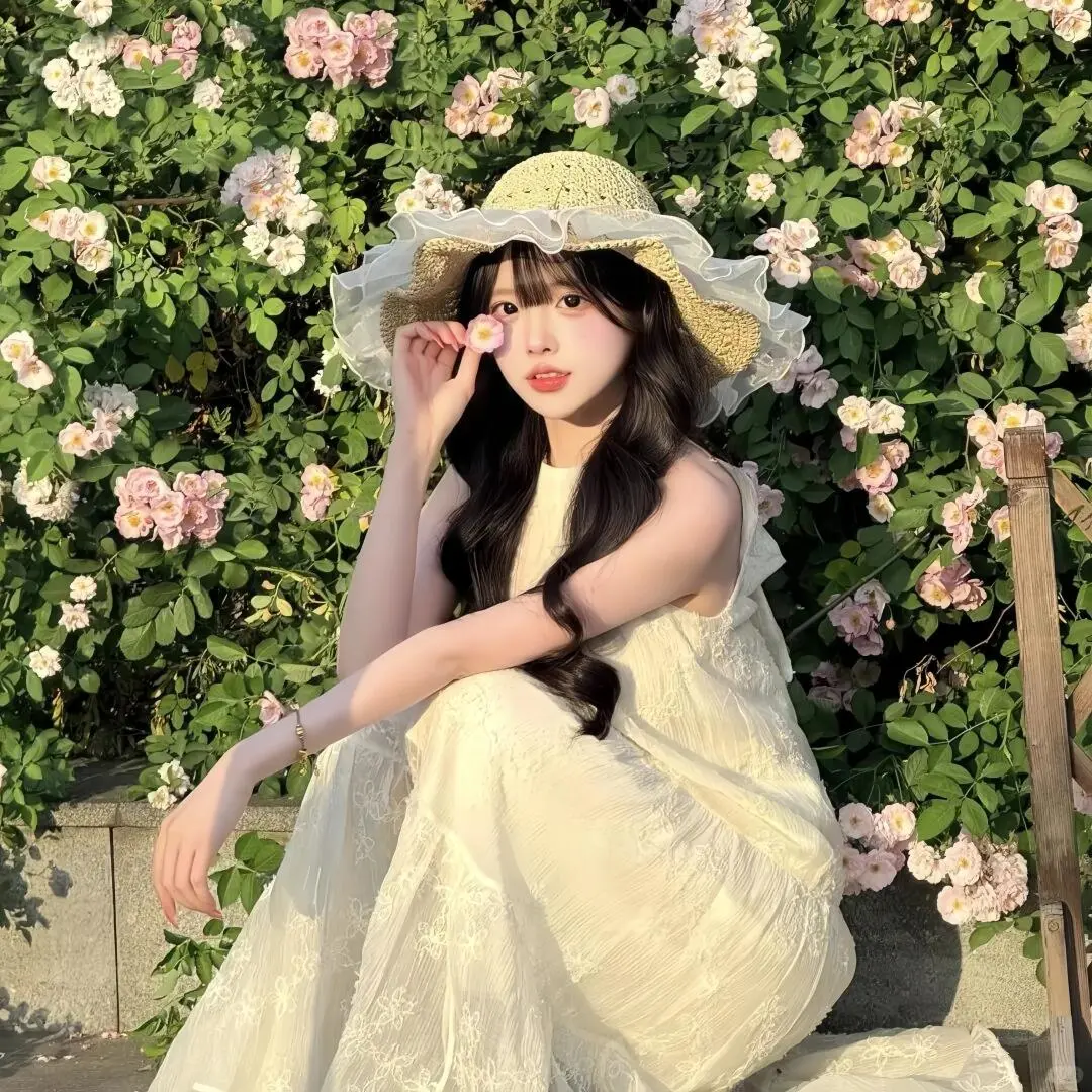 𝐒𝐡𝐚𝐫𝐞｜浪漫鲜花的女生头像