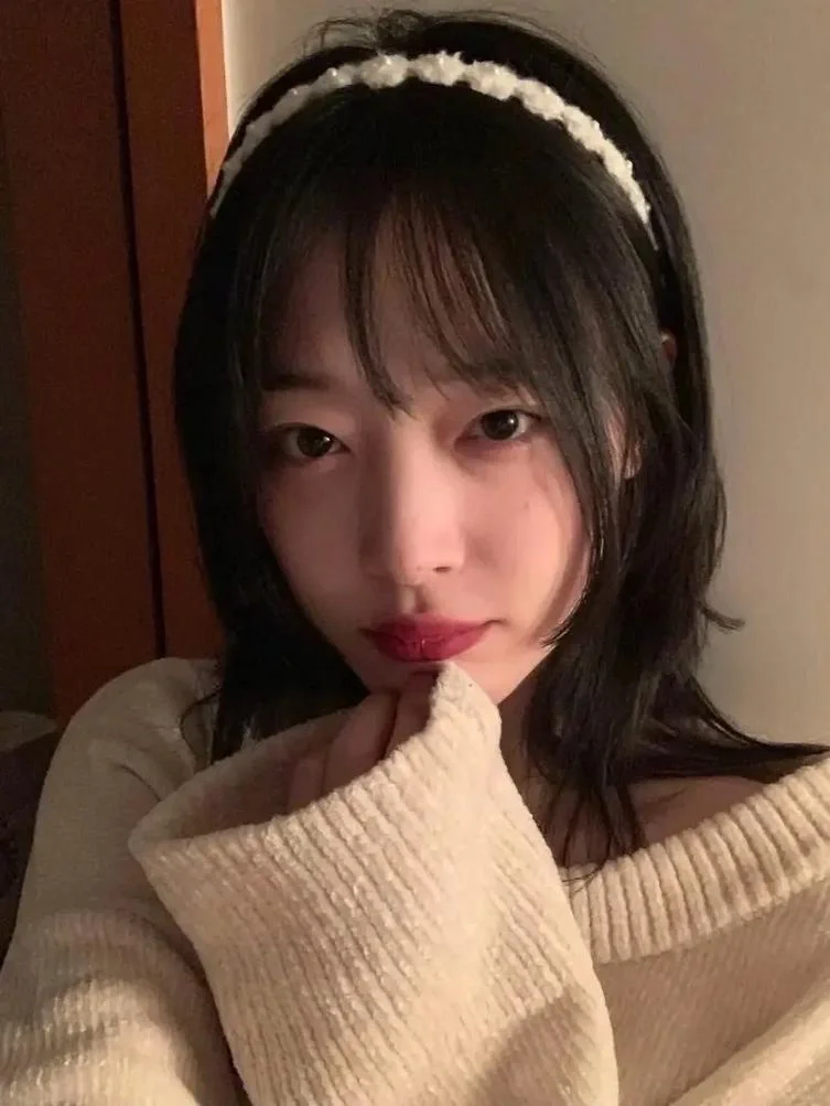 我像一颗快要烂掉的水蜜桃