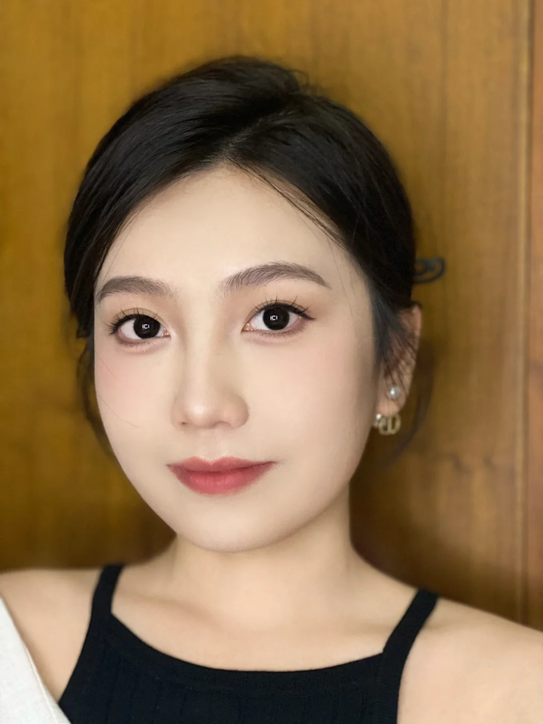 方圆脸➕塌鼻子｜试试冷清感新中式，东方美～