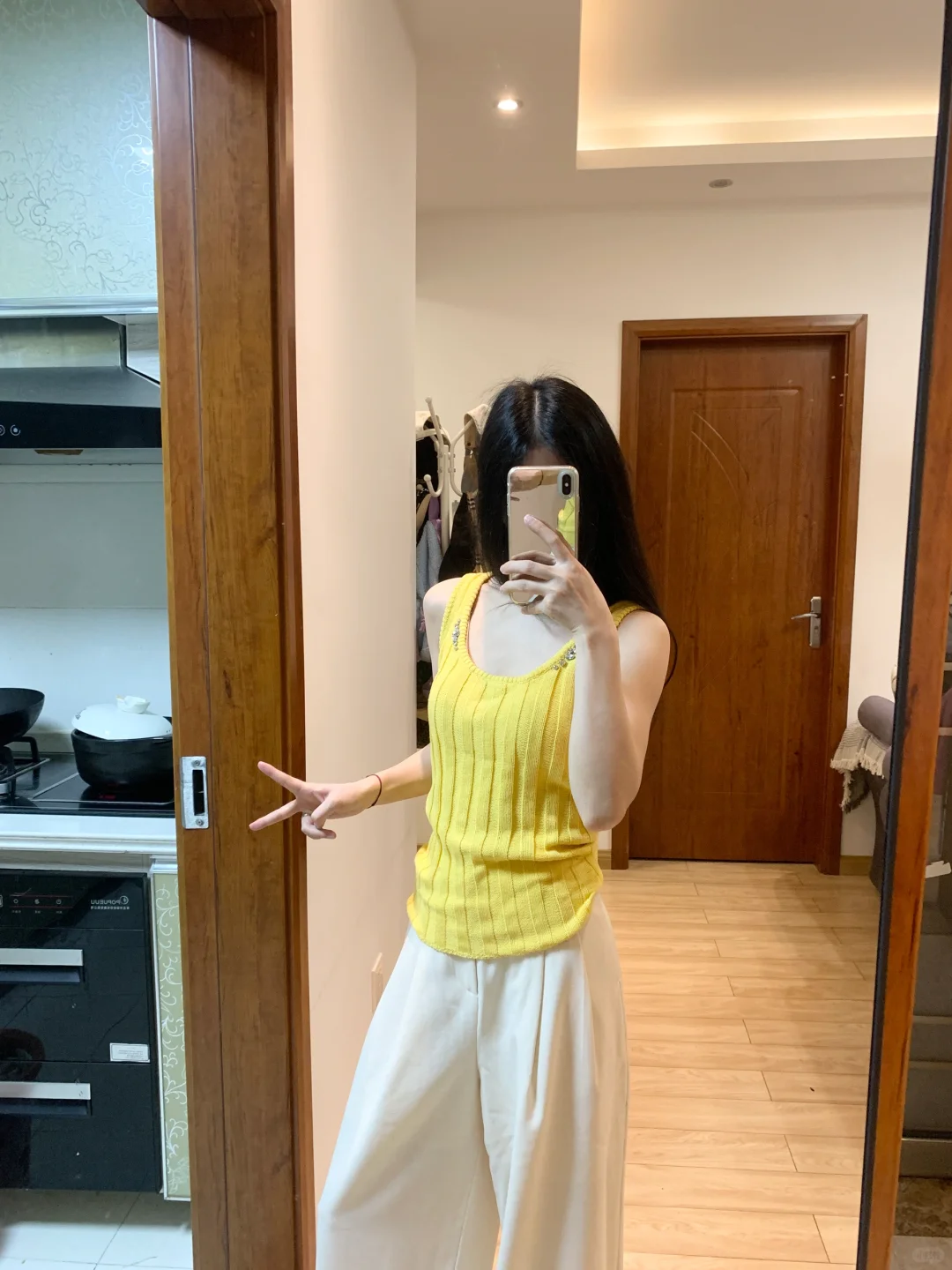 买到了满意的无袖背心！