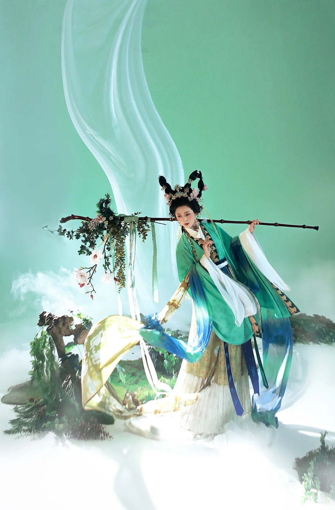 洛神赋·轻云蔽月｜仕女图