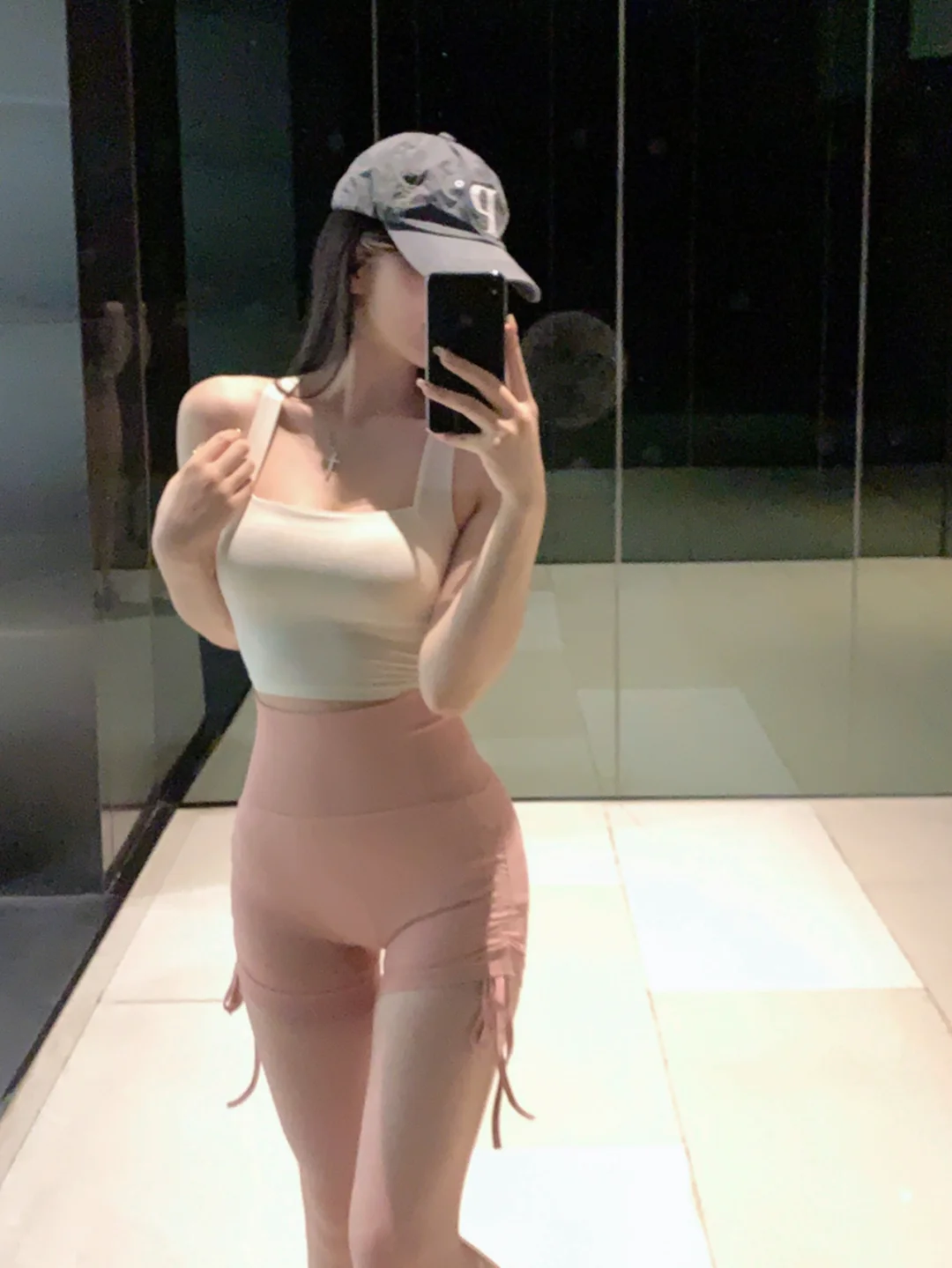 好看的瑜伽服就是健身的动力