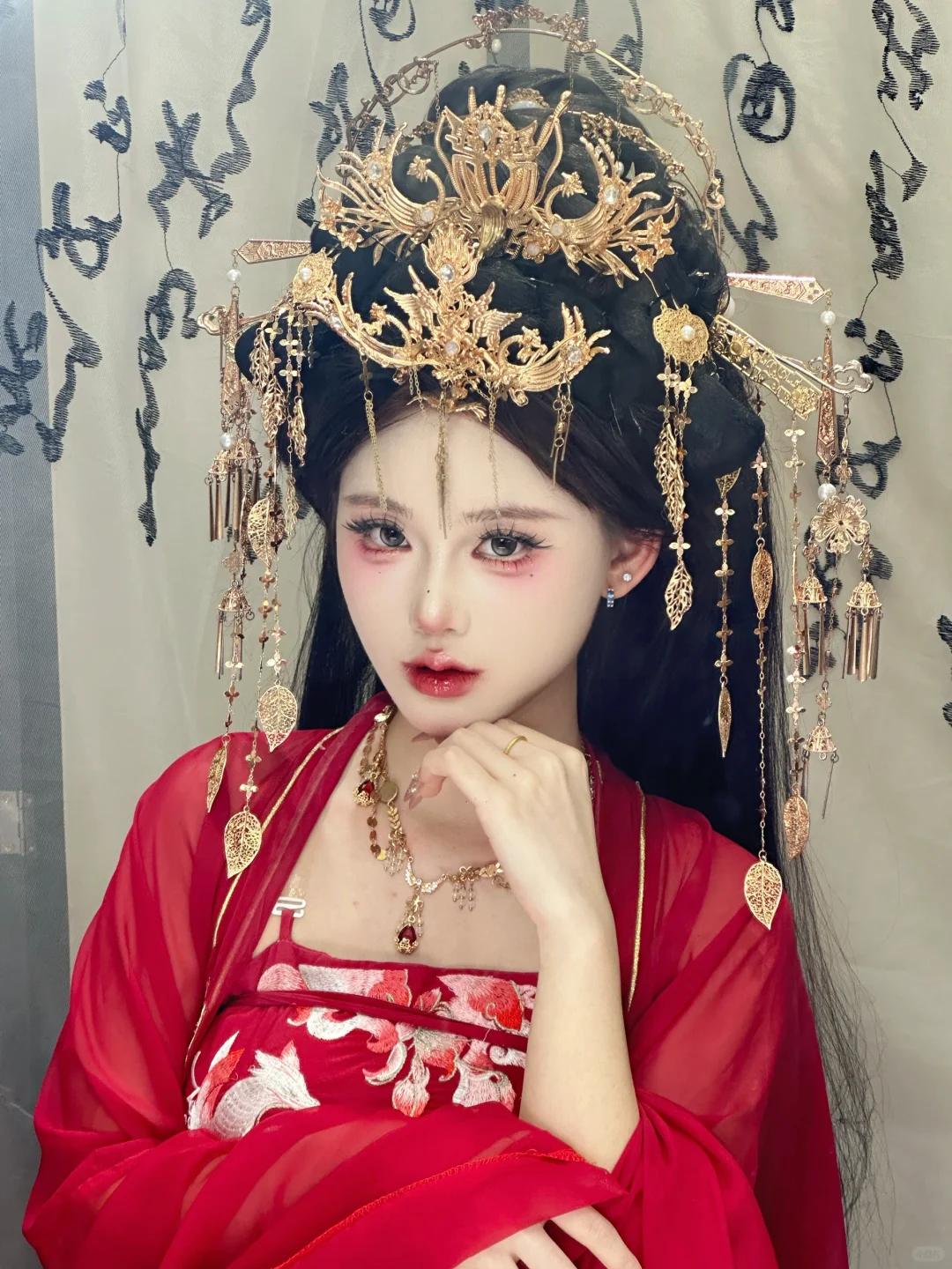 杜甫江阁旅拍｜陪你看日升月潜～绝美大红妆造