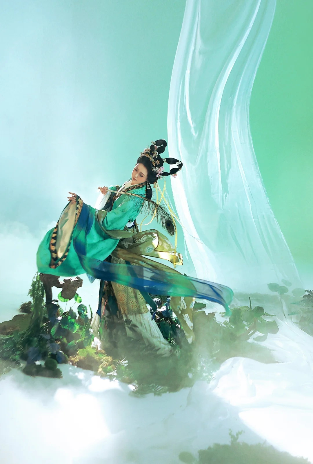 洛神赋·轻云蔽月｜仕女图