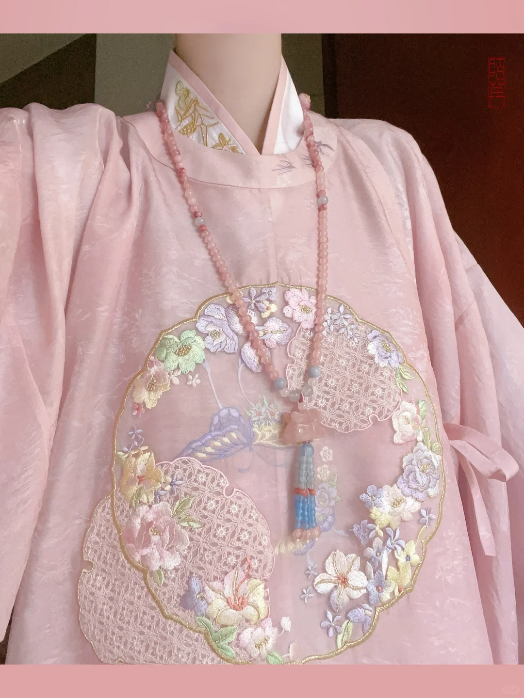 明制｜春已归来，看美人头上