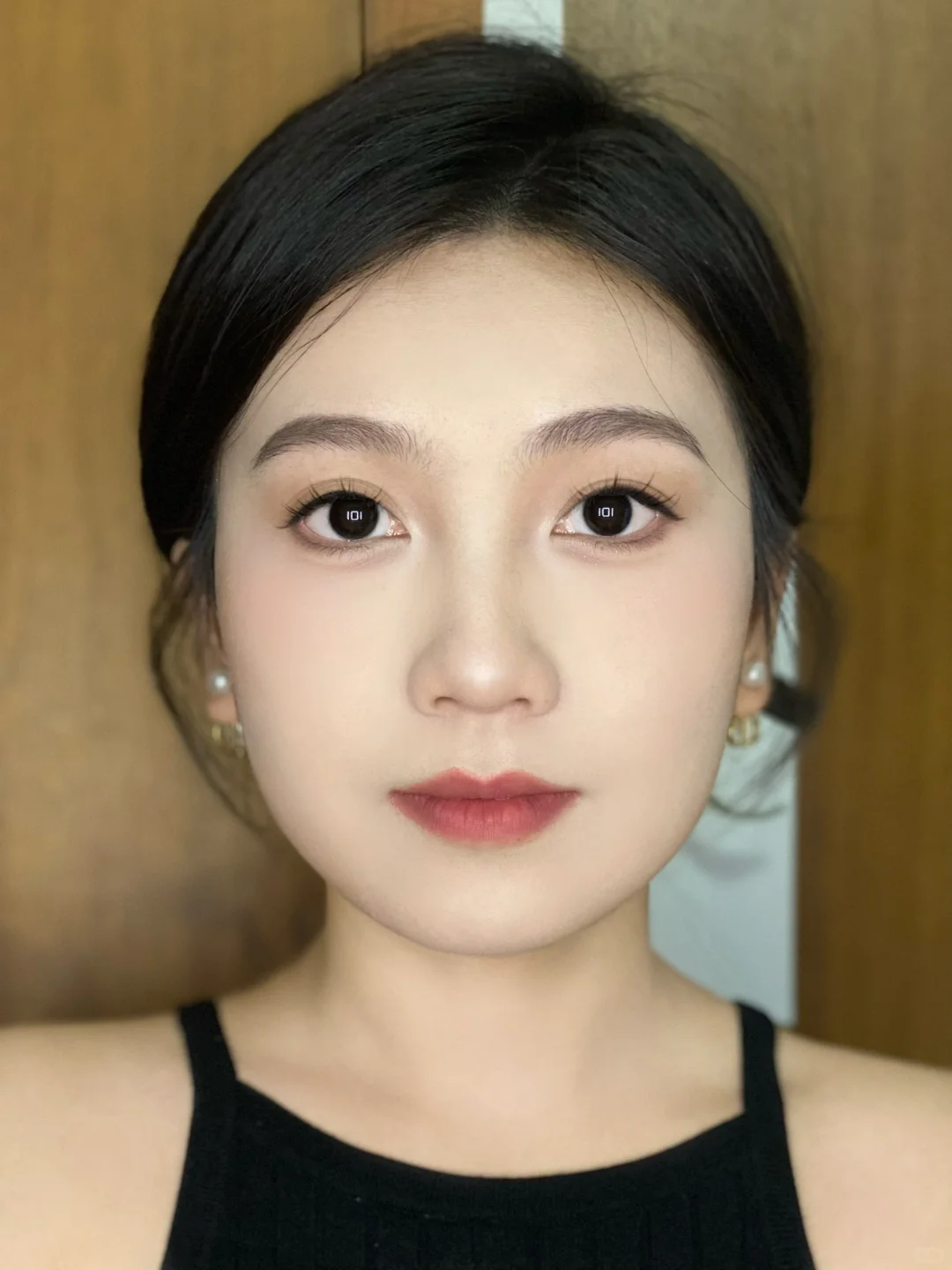 方圆脸➕塌鼻子｜试试冷清感新中式，东方美～