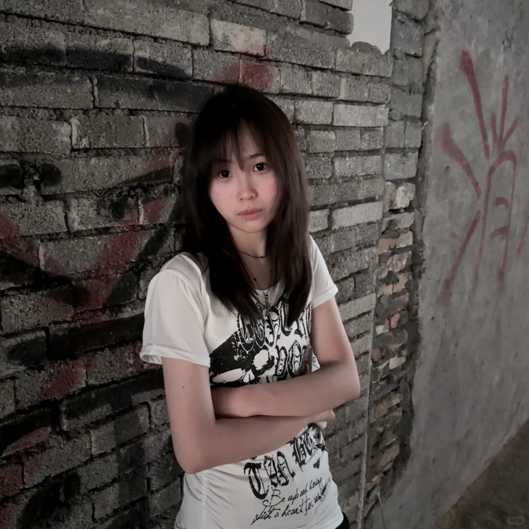朋友说像县城小太妹。。