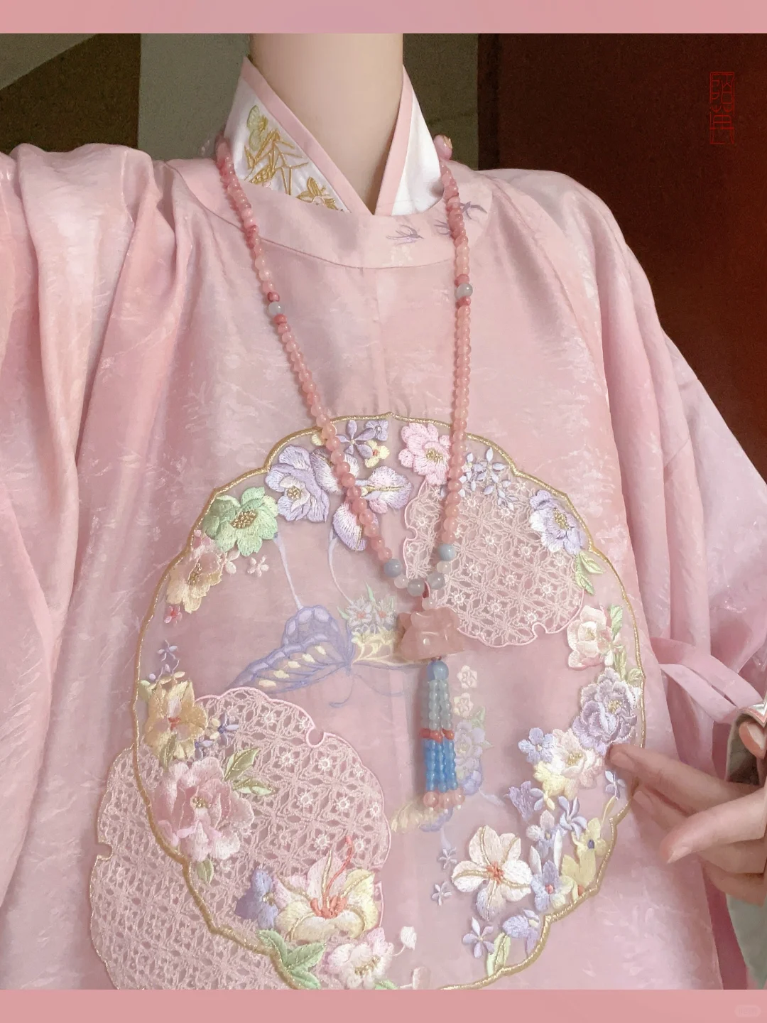 明制｜春已归来，看美人头上