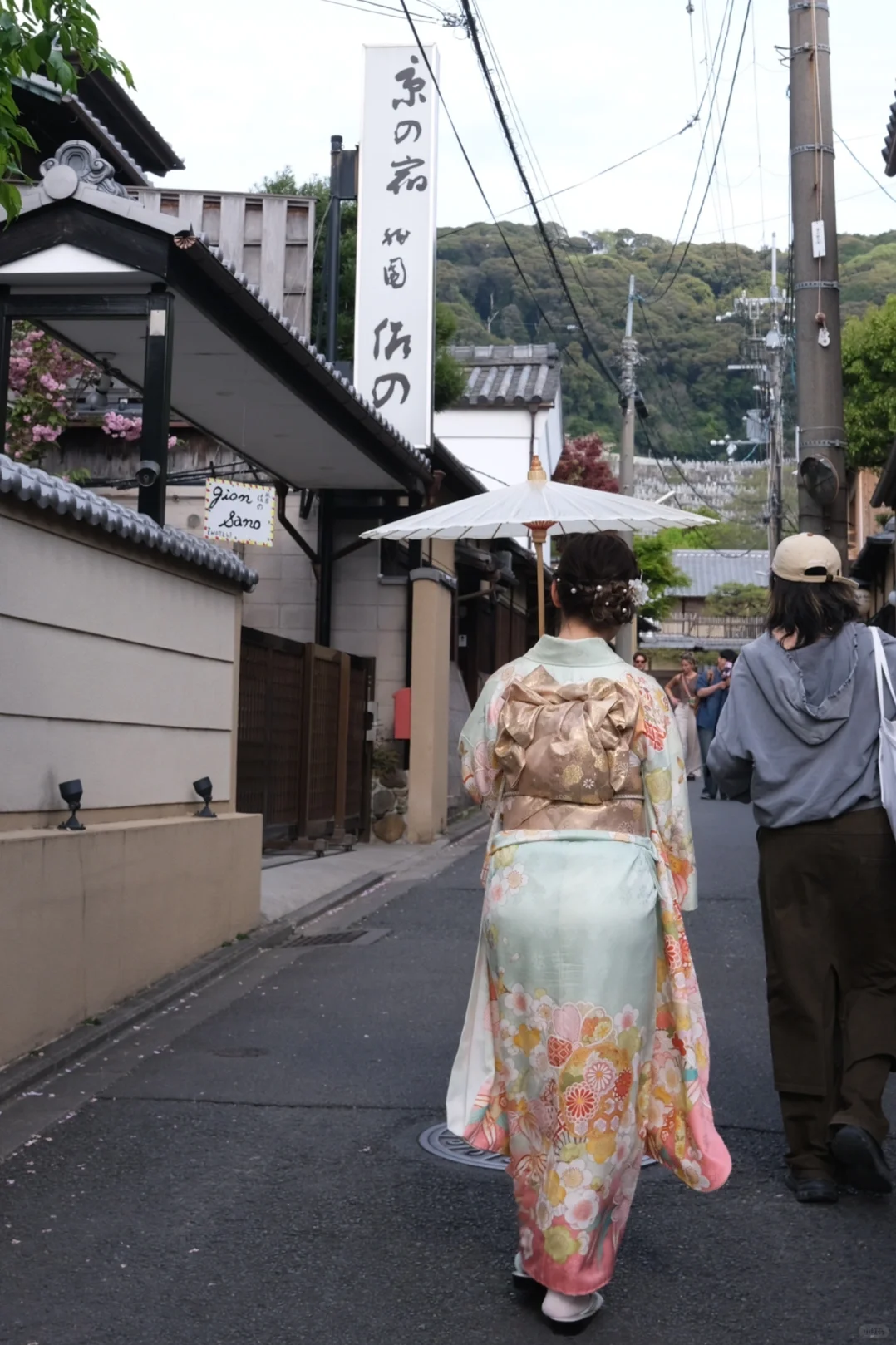 格格不入 撸铁女大战温柔和服