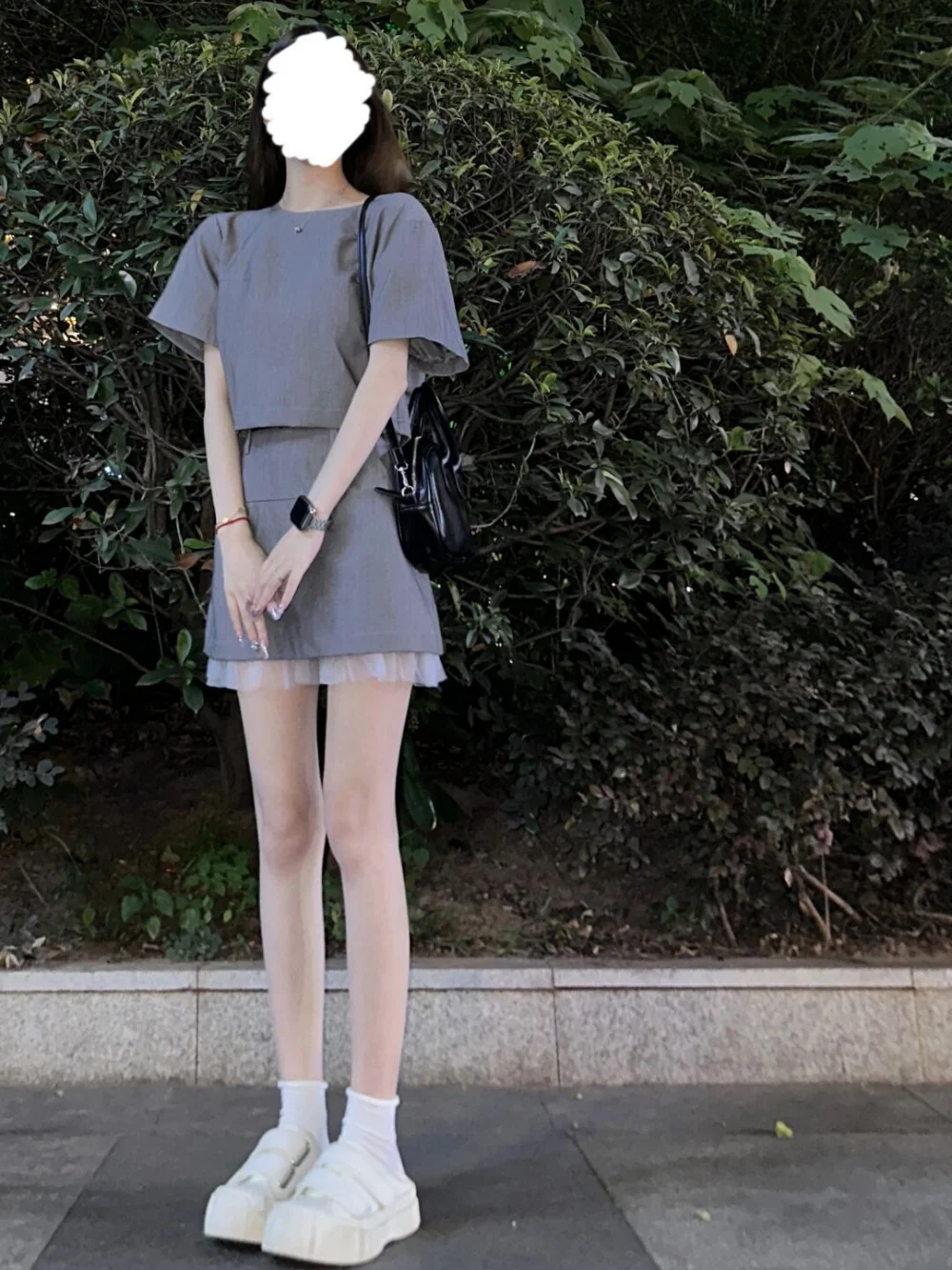 上新啦！✨今年流行的时尚套装女夏新款短款衬衣短袖上衣搭配半身裙两件套潮