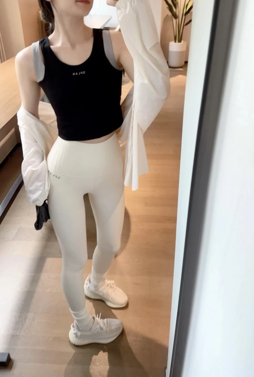 成功拿下一套喜欢的瑜伽服 🧘‍♀️具体的快乐