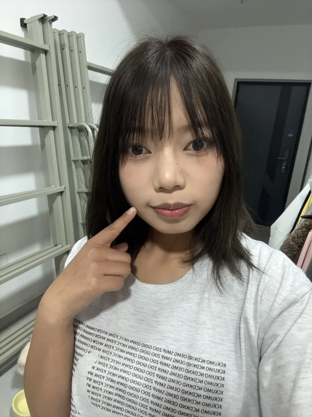 这脸到底哪里长错了