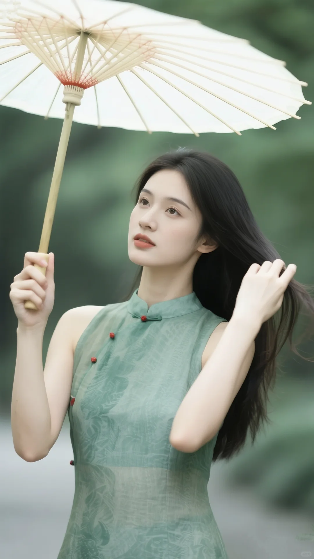 被这身旗袍惊艳了！绿色旗袍真是太显白🍃