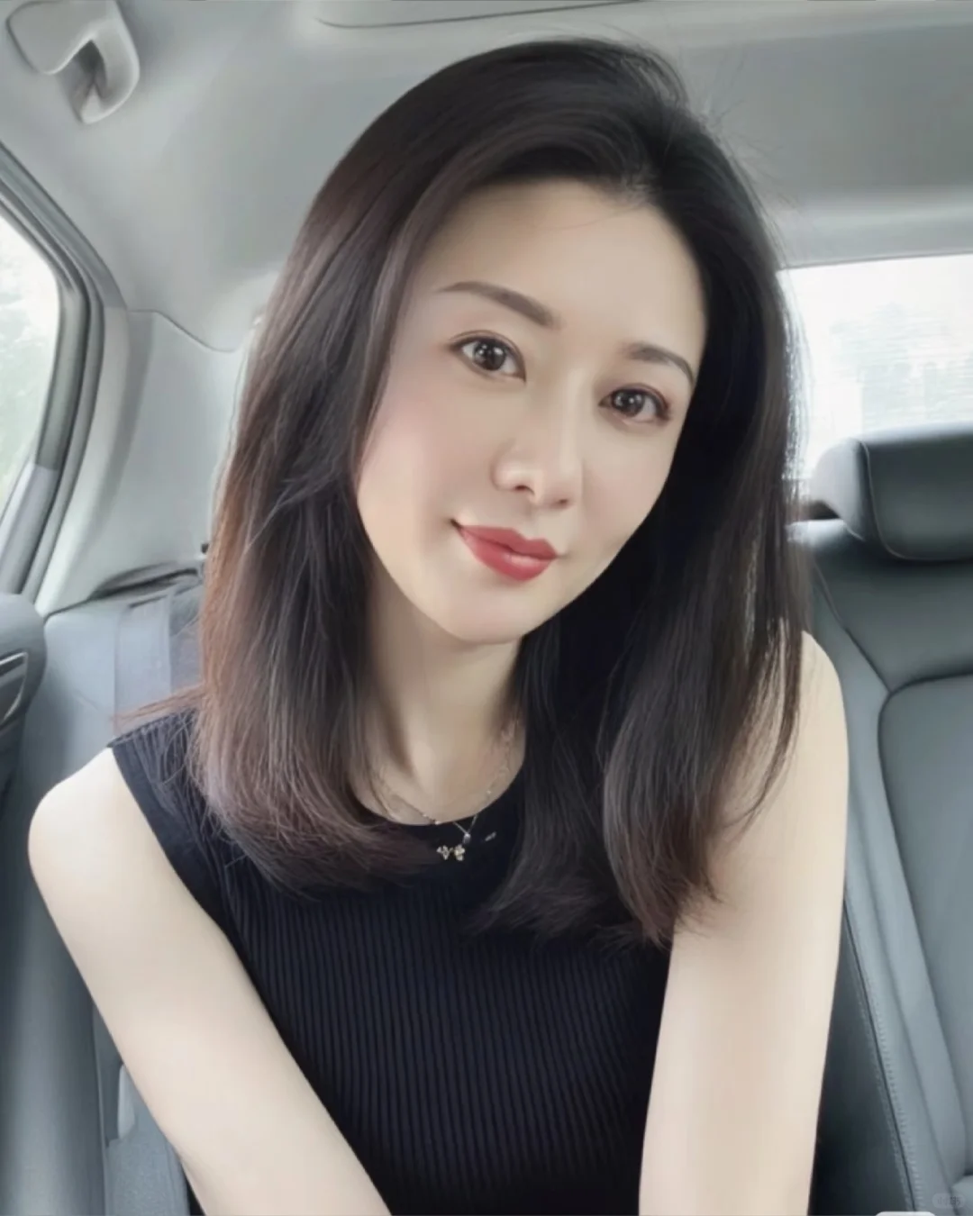 47岁阿姨依然渴望爱与自由