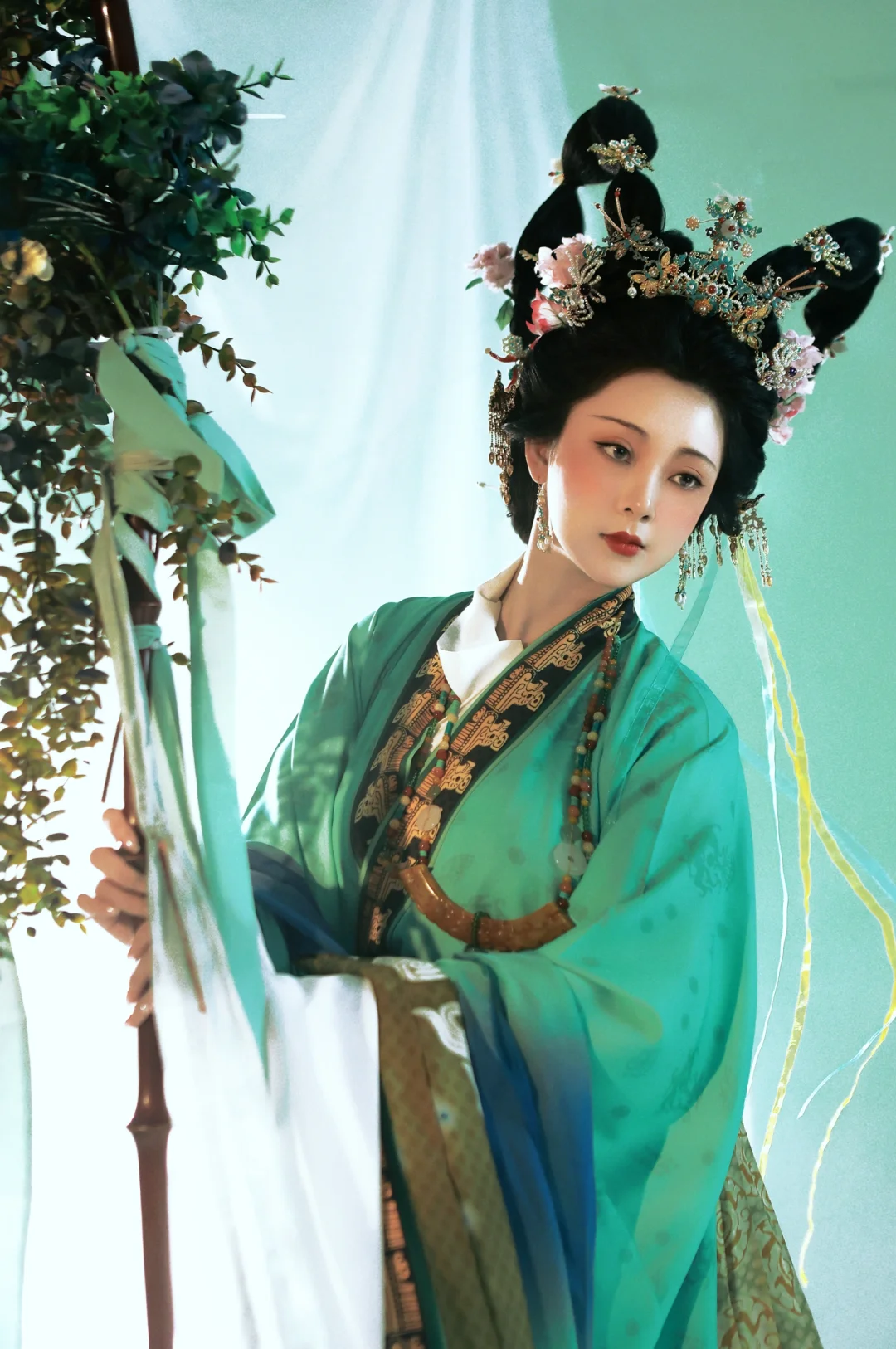 洛神赋·轻云蔽月｜仕女图