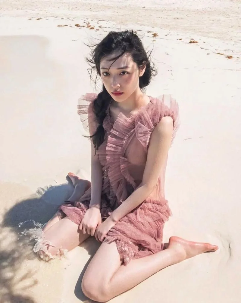 我像一颗快要烂掉的水蜜桃
