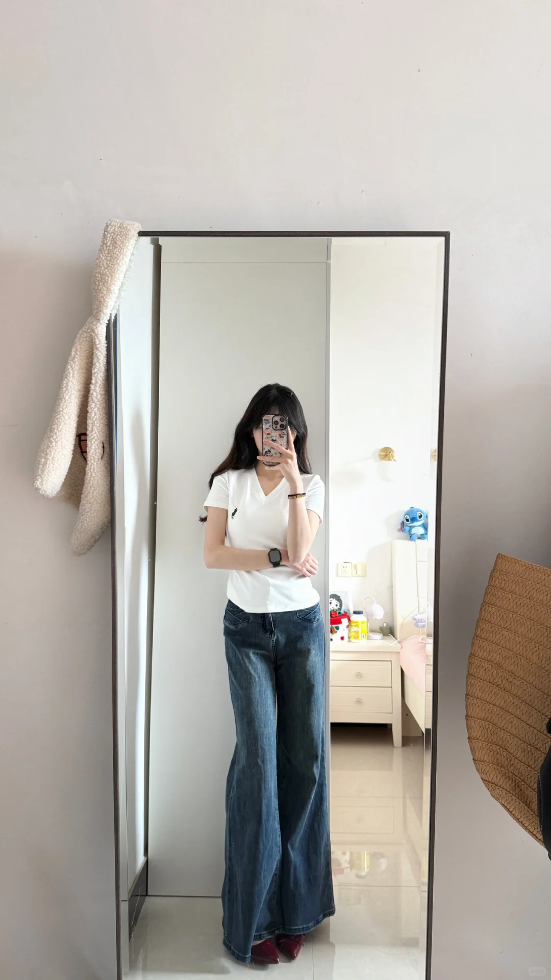姐妹们🤩快来帮我选选 是裙子还是裤子好看.