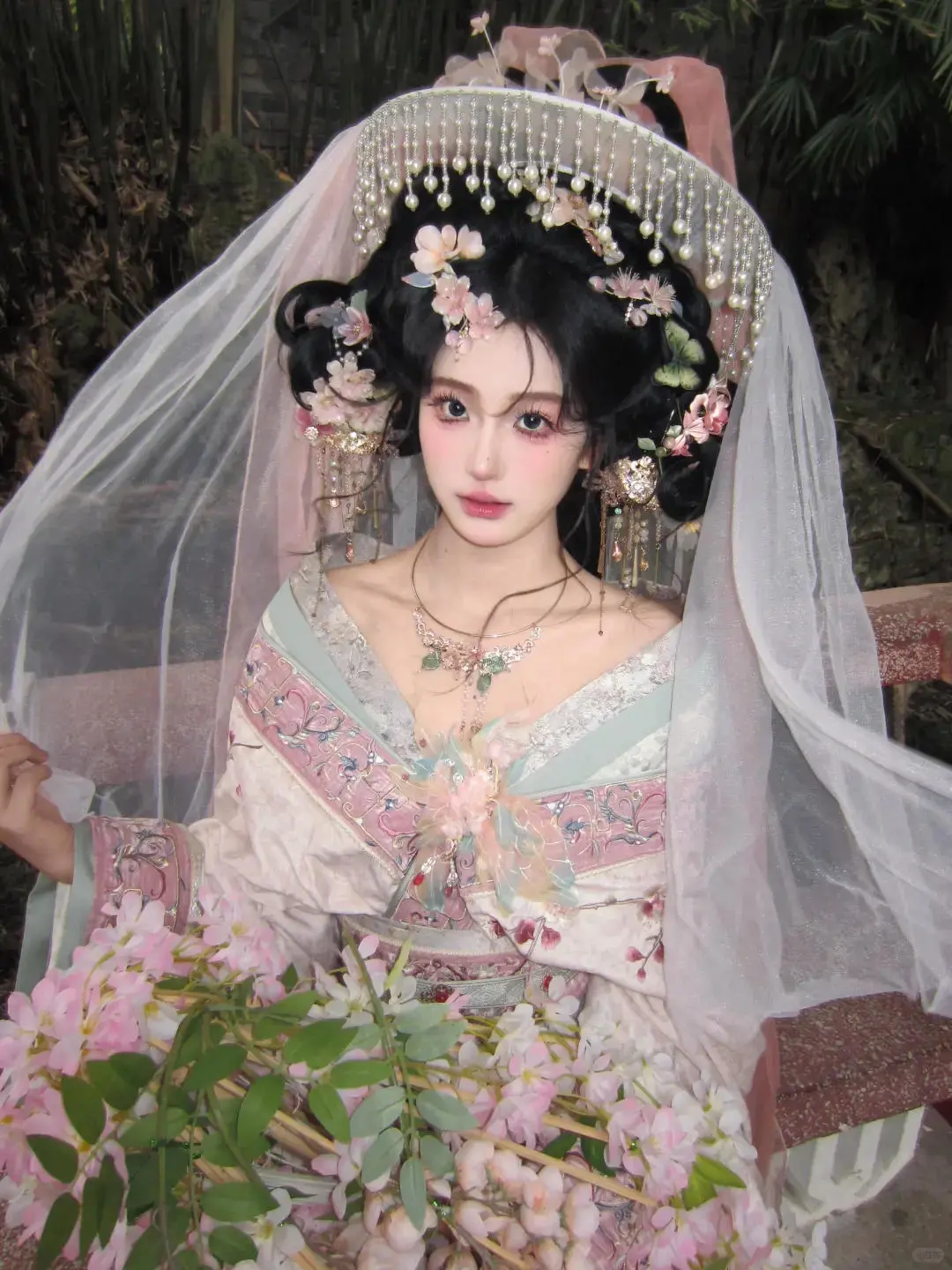 一朝步入古风境，邂逅盛世花仙梦