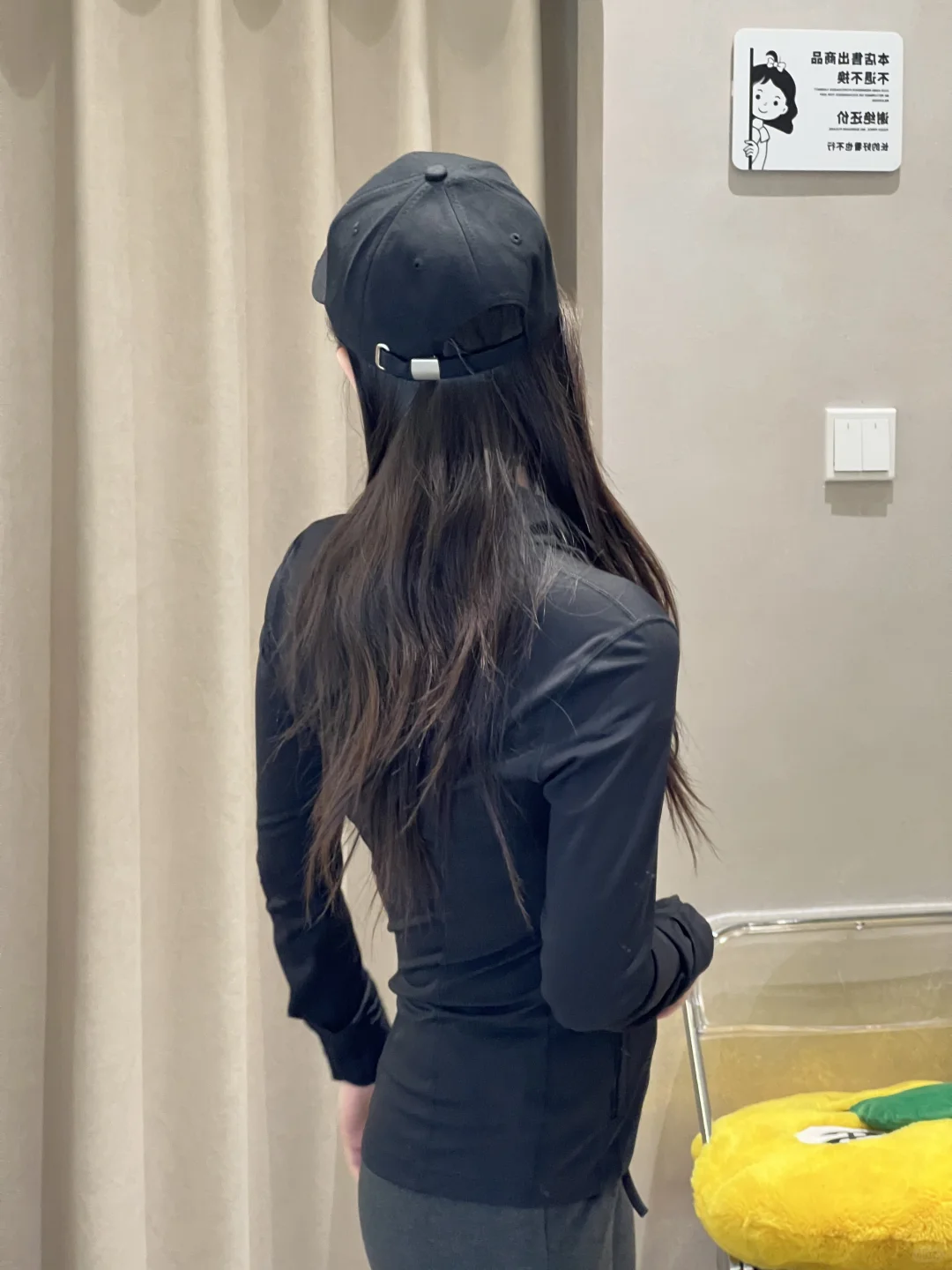 棒球帽配瑜伽服我真的脱不下来