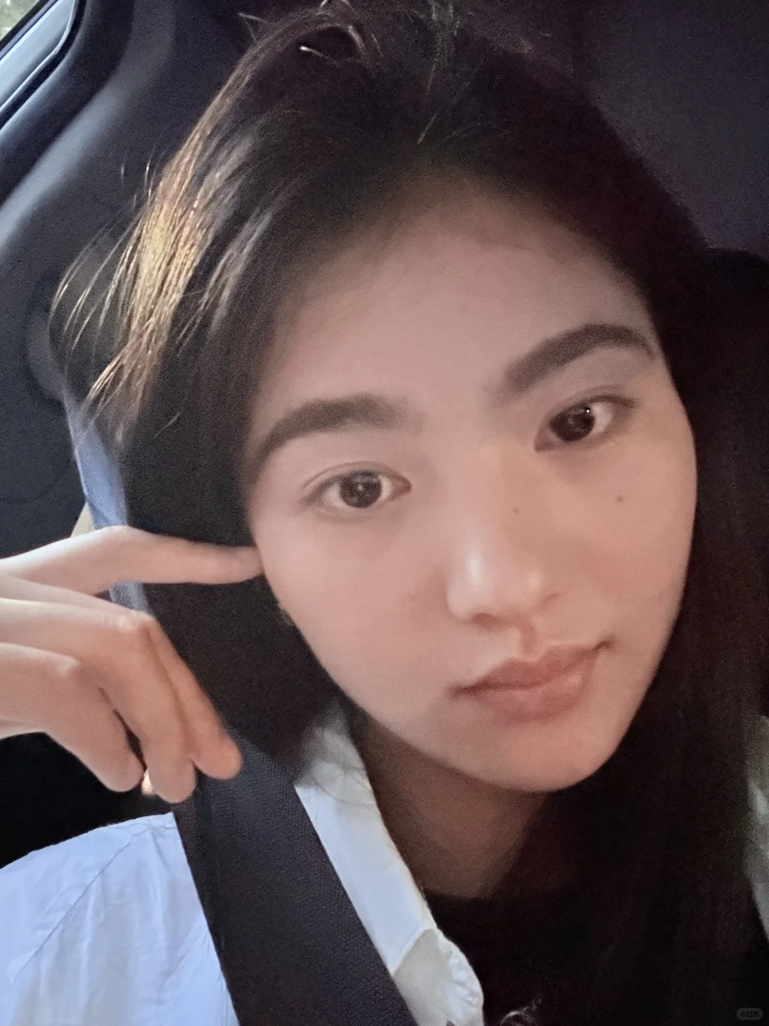 “被爱的话，素颜你也会夸我漂亮”