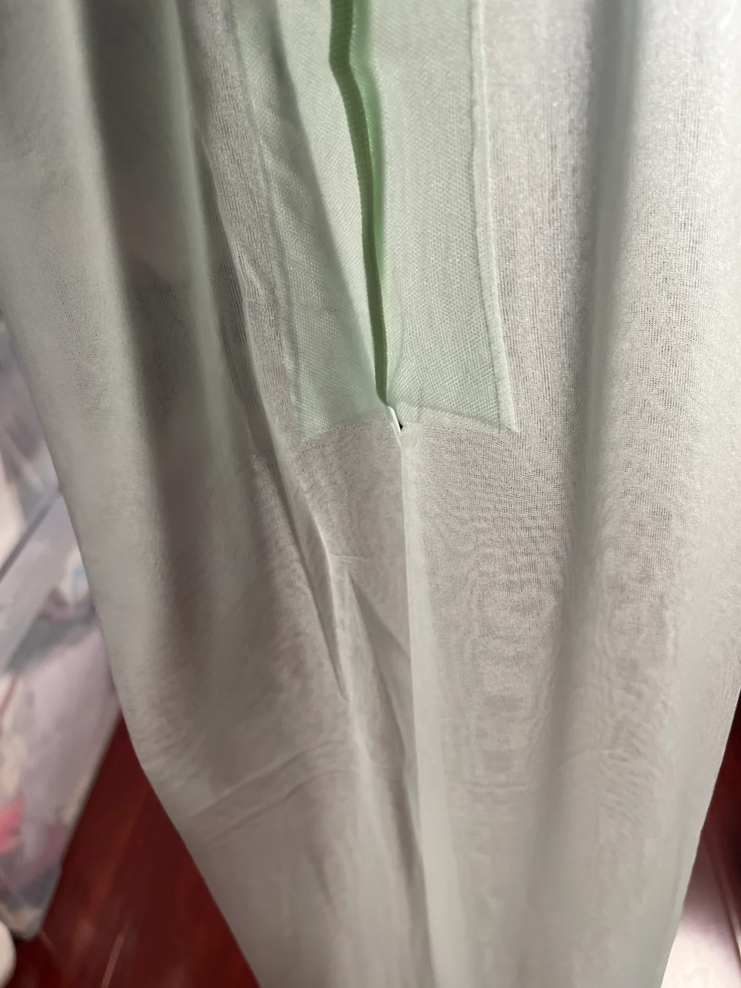 现在跟风一下薄荷曼波袜还不晚吧？