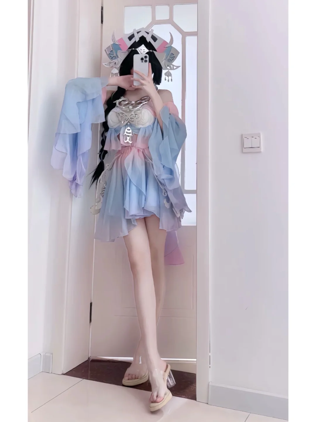 王者美女COS大比拼，王昭君身穿比基尼绝美