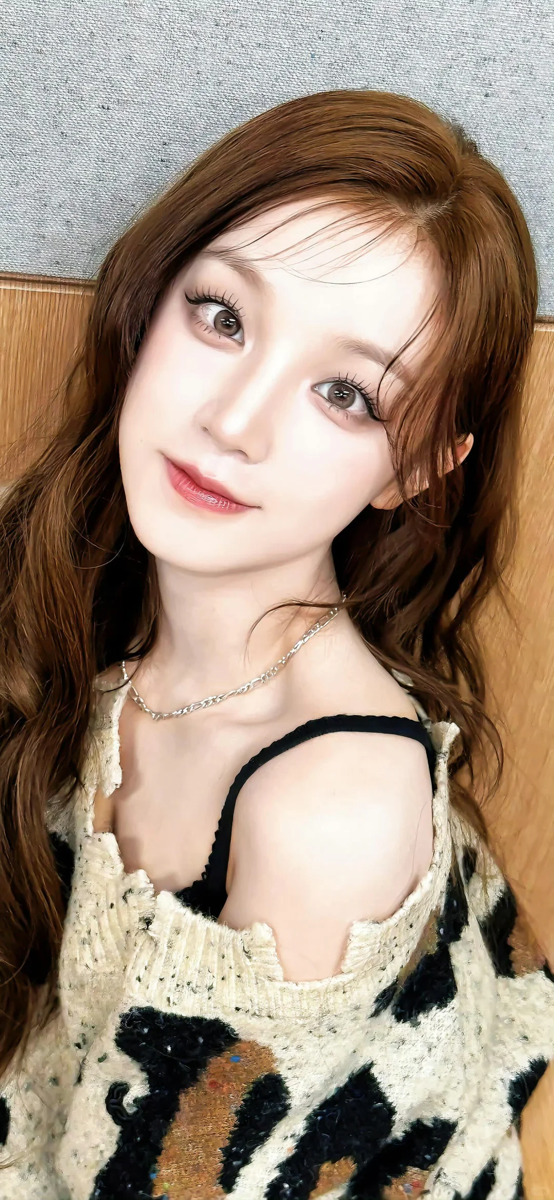 宋雨琦〡18张手机壁纸美女甜美kpop韩女清新