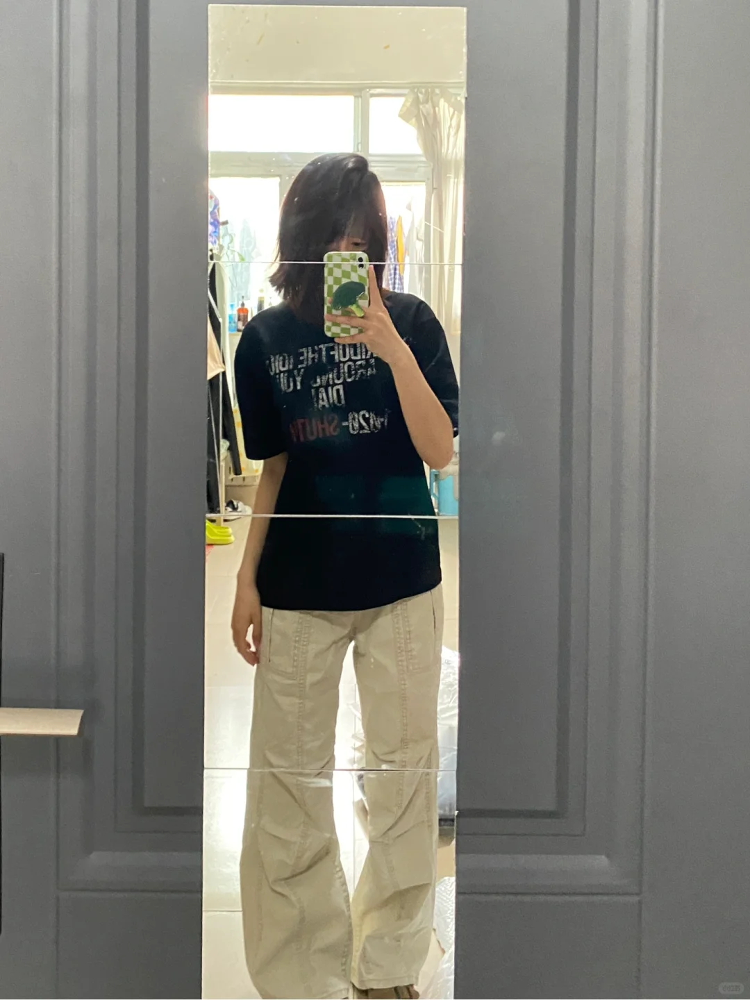 女大学生早八就穿这一身帅帅滴