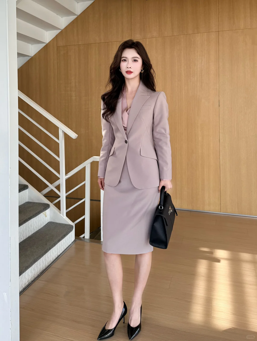 女律师春夏通勤怎么穿
