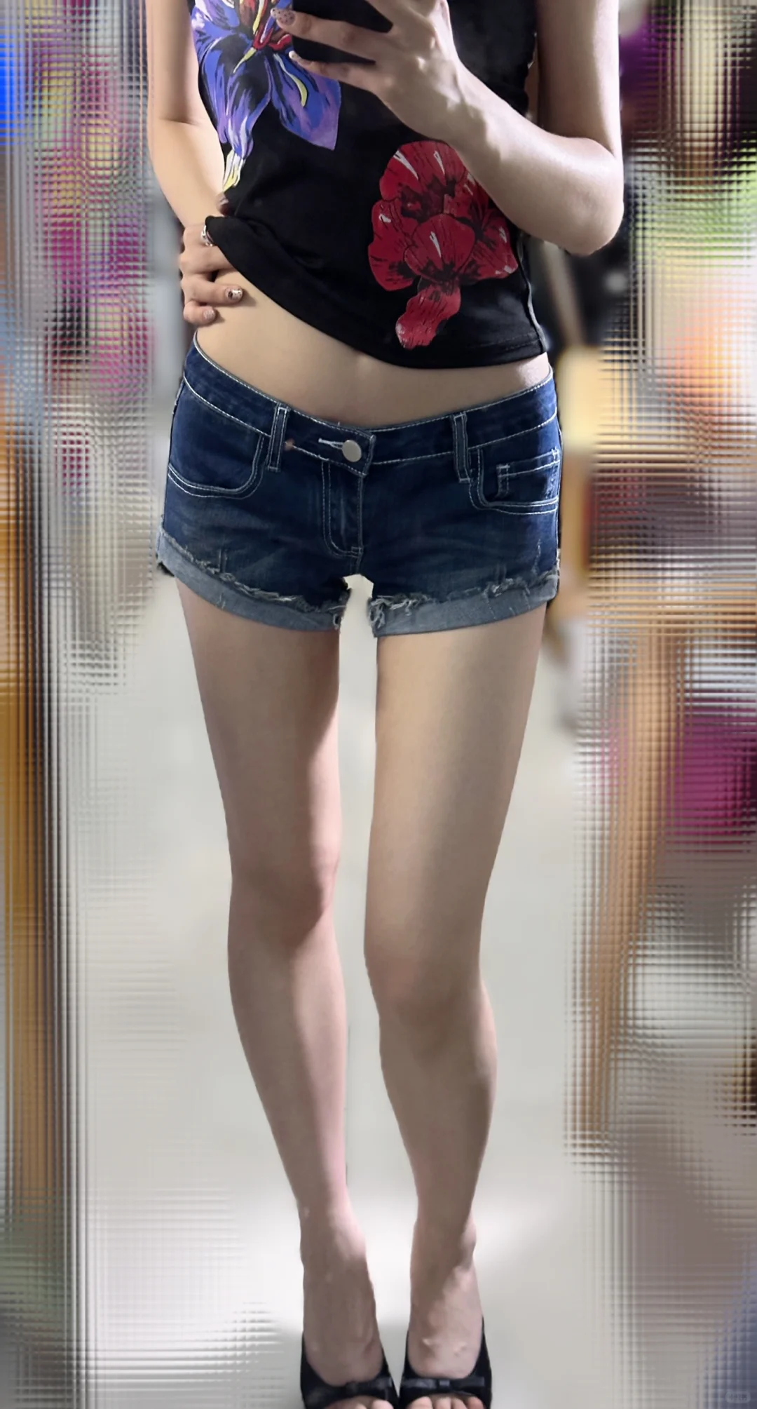 超辣！辣妹低腰短裤！