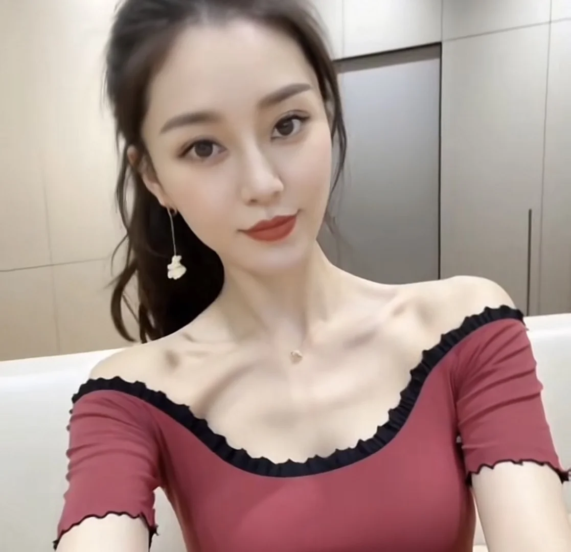 女人三十岁 依旧抚媚