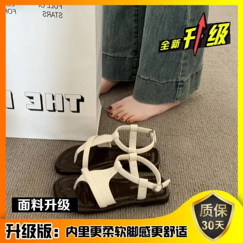 2025夏季新款网红复古夹脚凉鞋女平底休