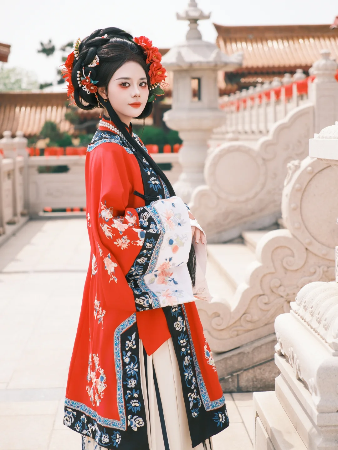 妩媚炙热的红色清汉女❗❗太美了😍徐州