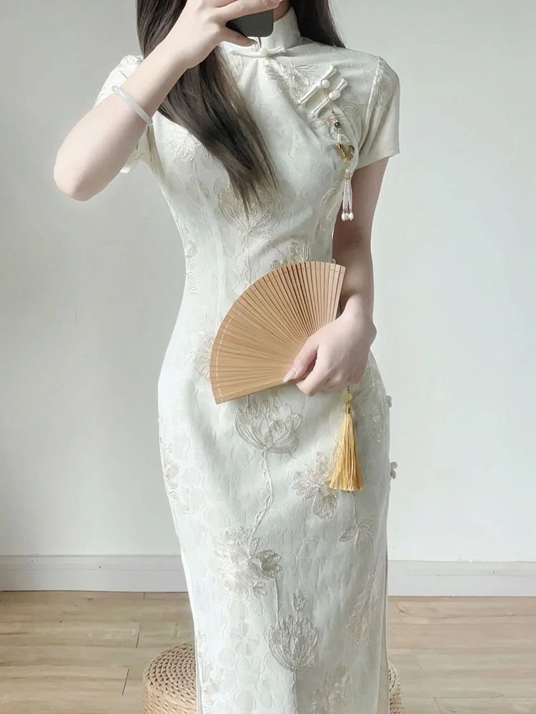 新中式旗袍也太美了吧