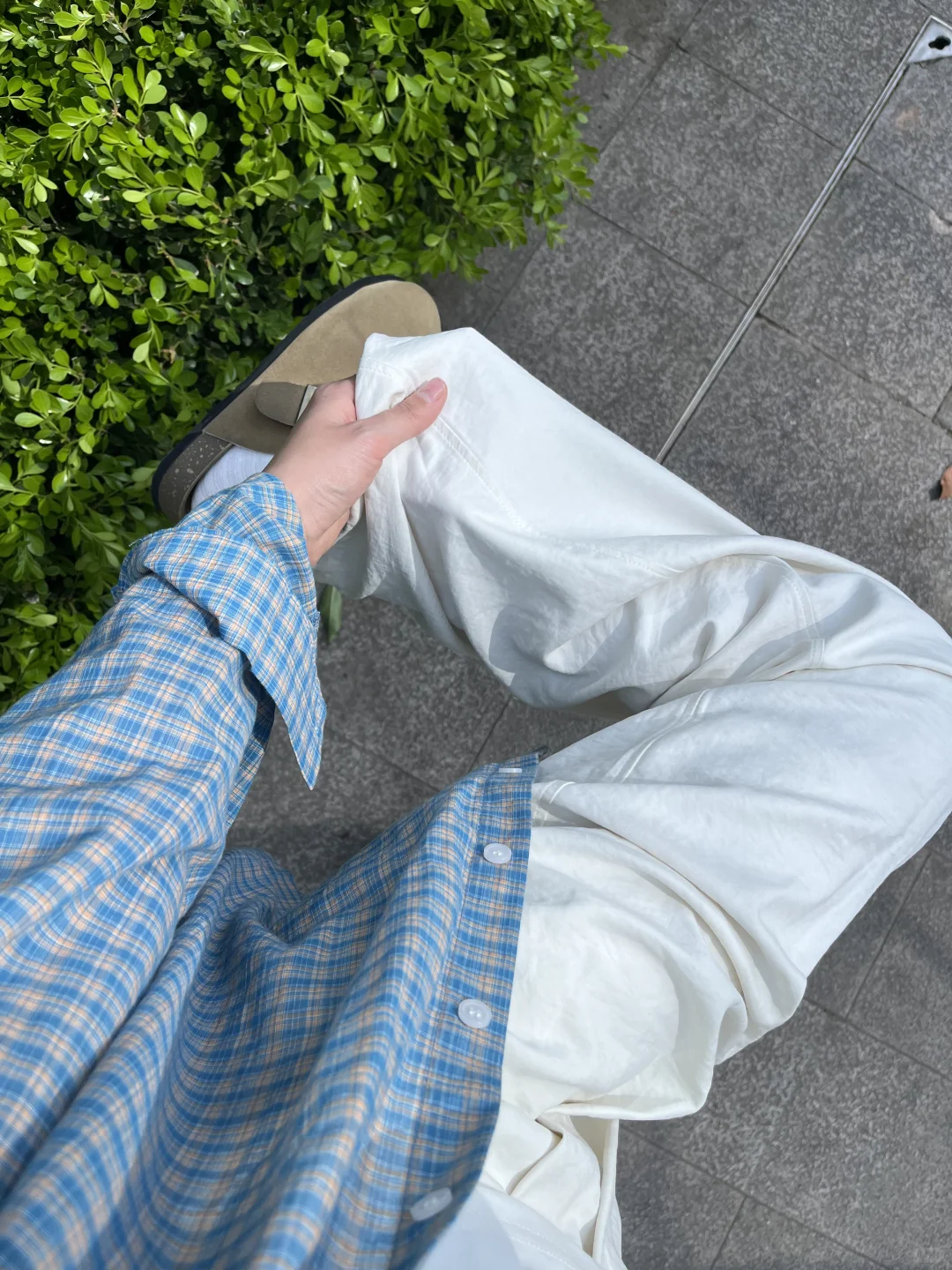 用缎面做内里～才是裤子不贴腿的关键！！！