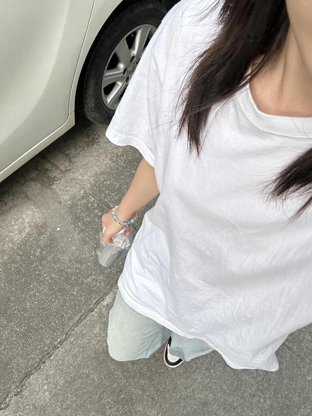 恭喜这个小女孩终于完全克服了nobra羞耻！