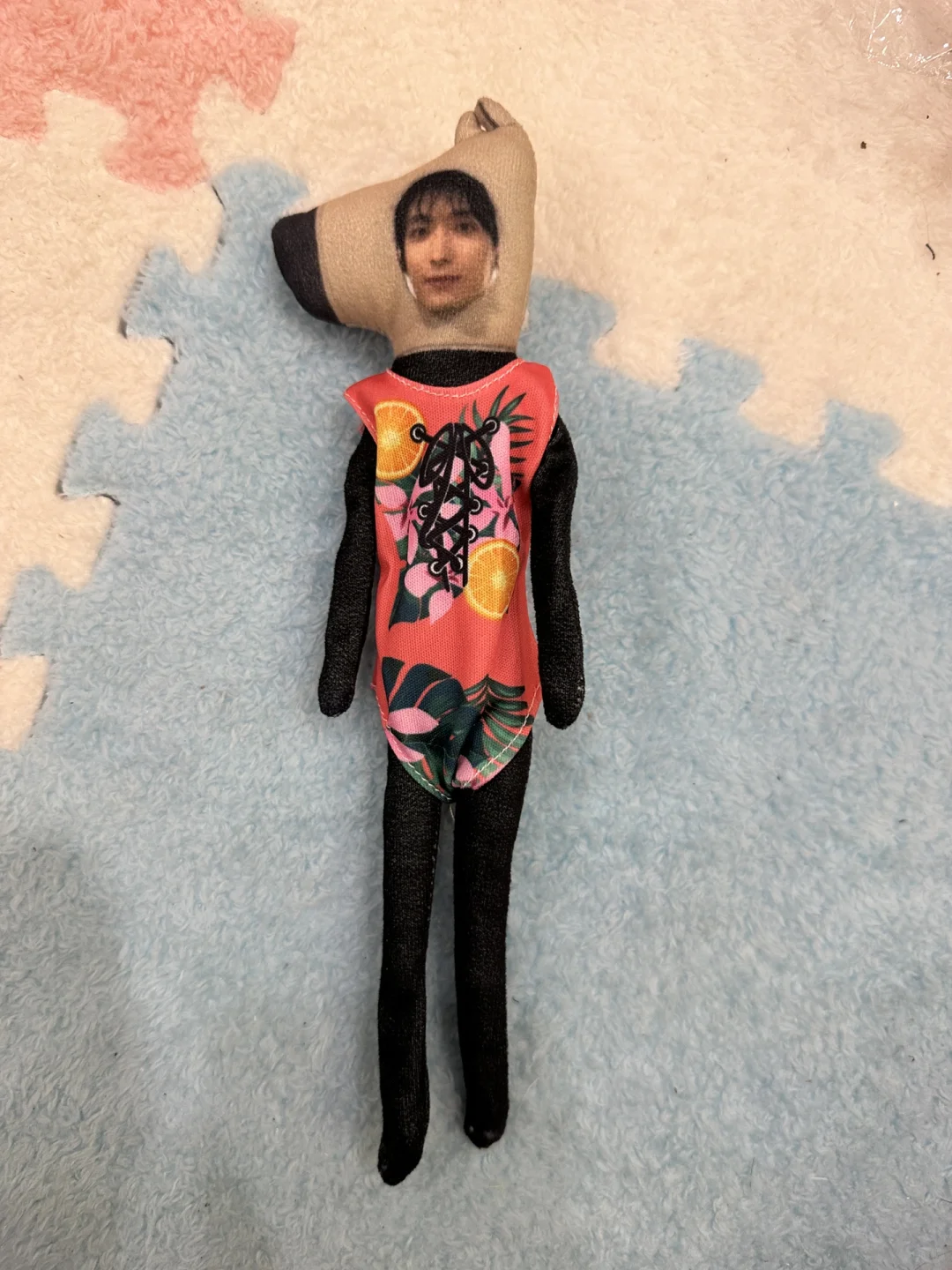 李硕珉穿泳衣了…