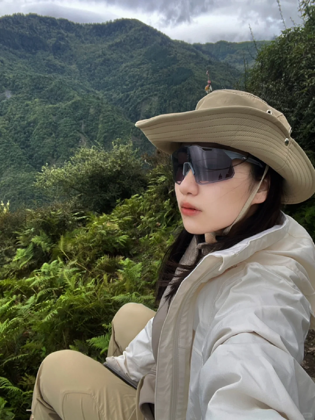 运动女孩的 春夏秋冬