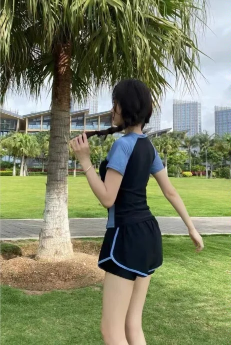 学生保守泳衣
