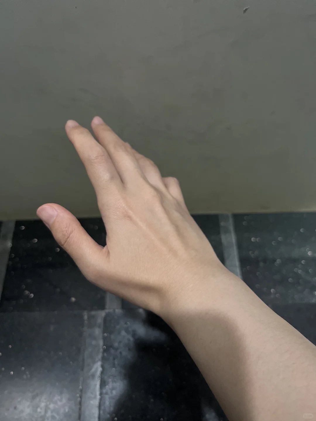 厕所摸鱼