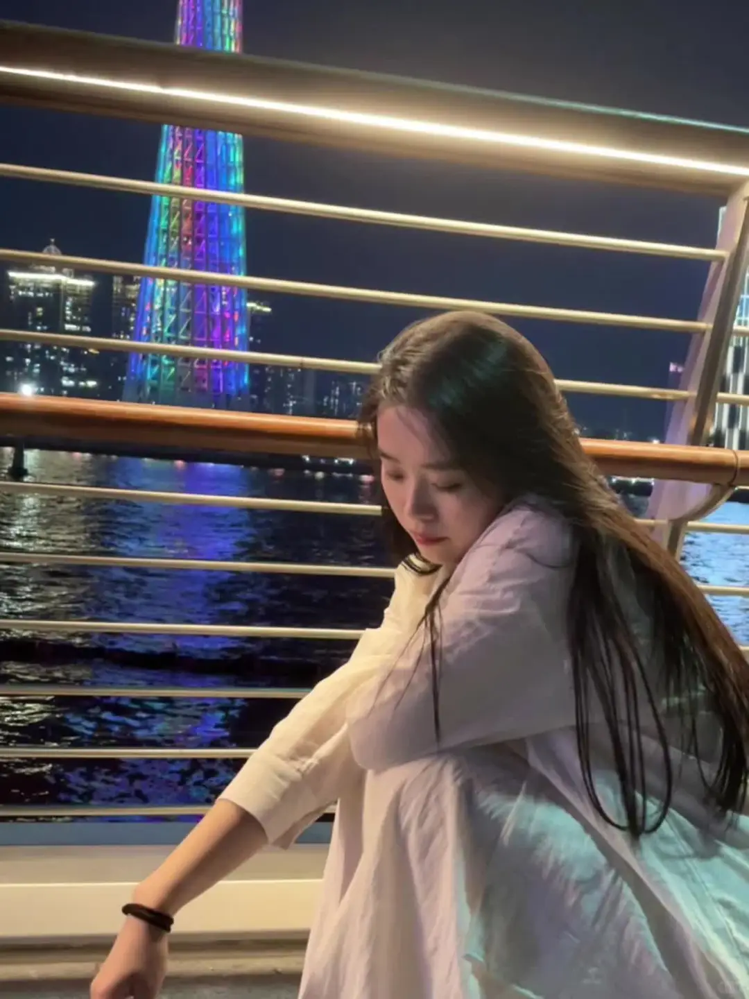 00的小姐姐