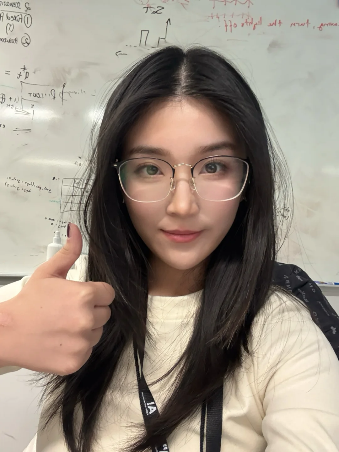 16岁女高（左滑变女博）