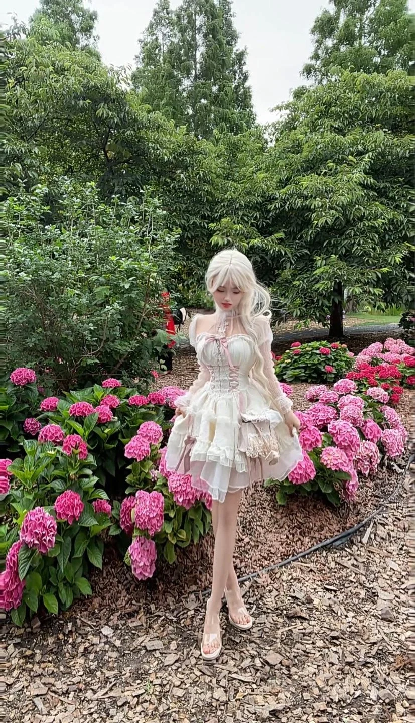 上海约拍模特推荐：模特小美甜嘟