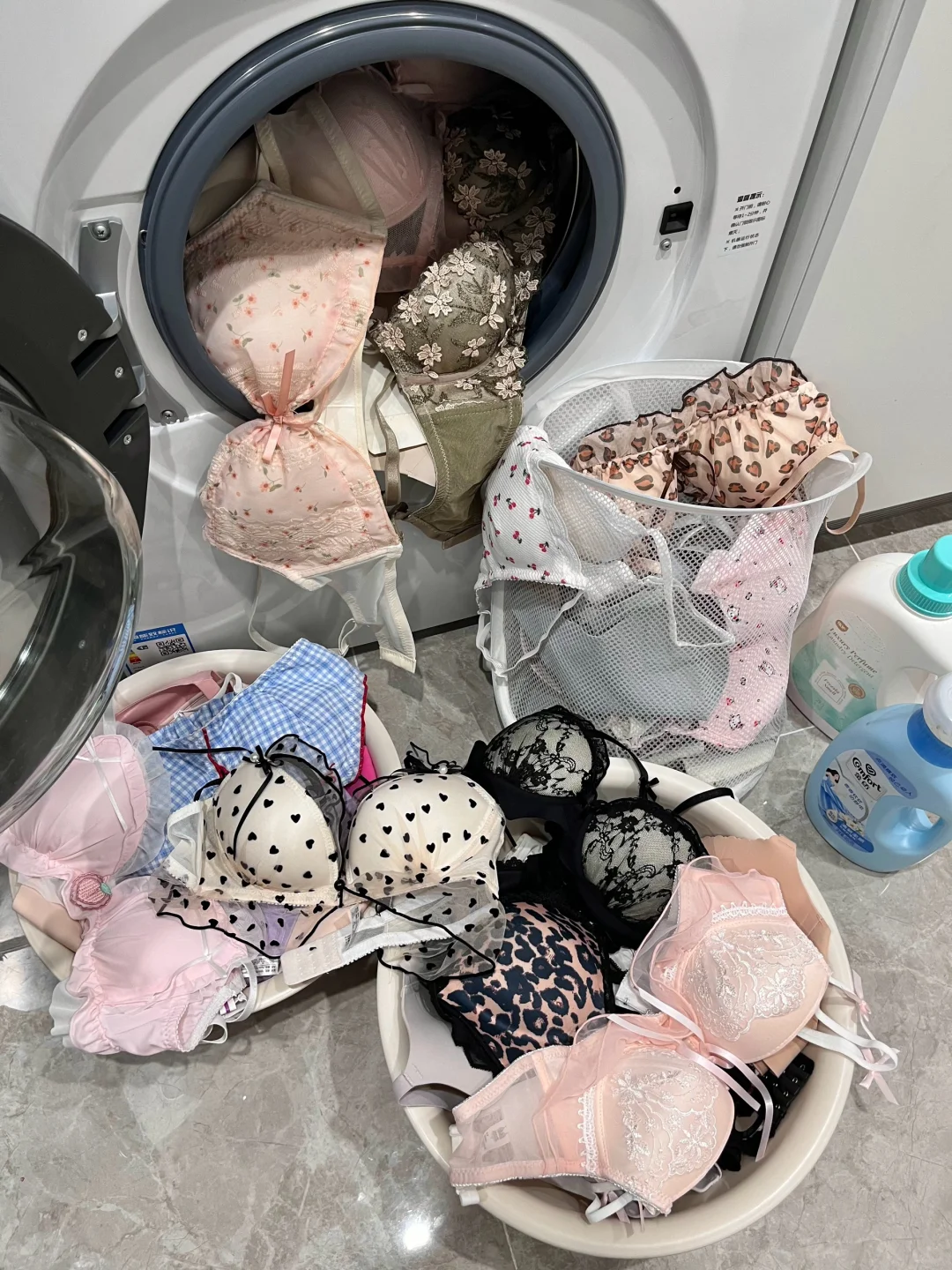 么噶姐妹们 小真别买这么多乃罩子