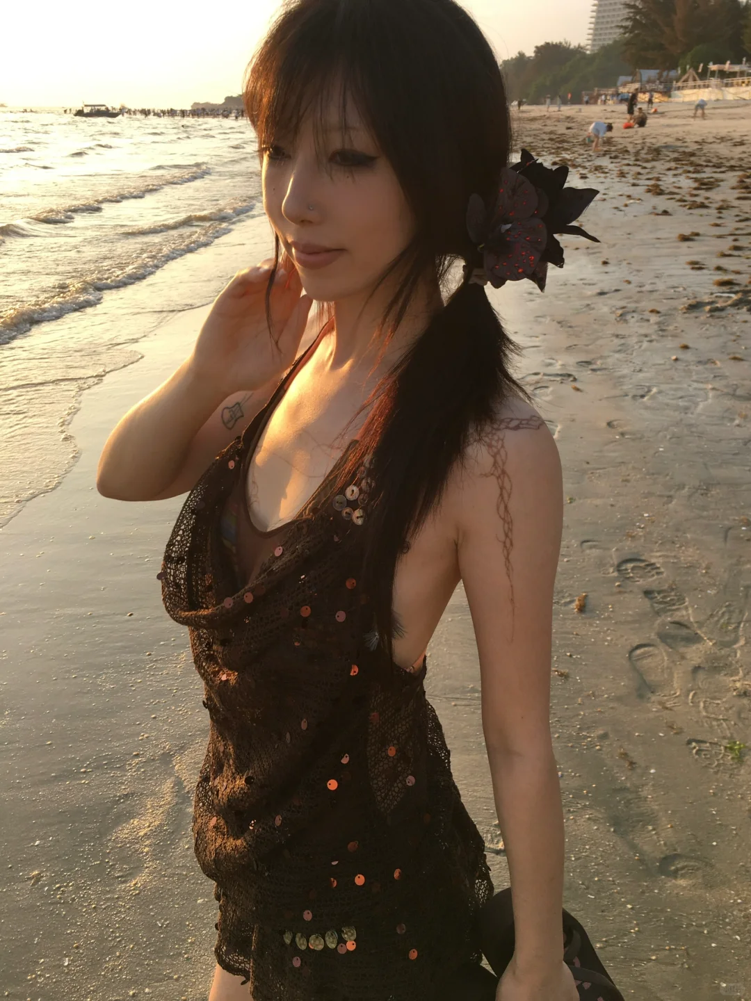 这件裙子也太适合海边了吧！古早味拉满