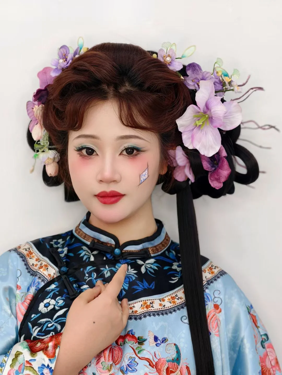 旧时代遗物之清汉女