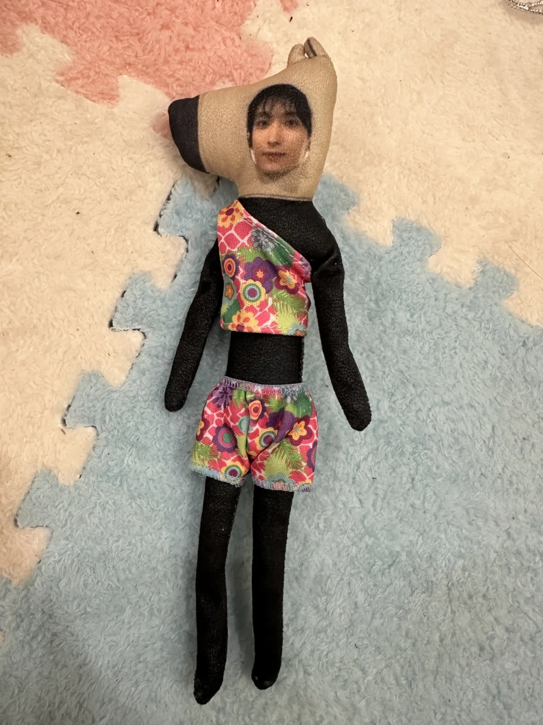 李硕珉穿泳衣了…